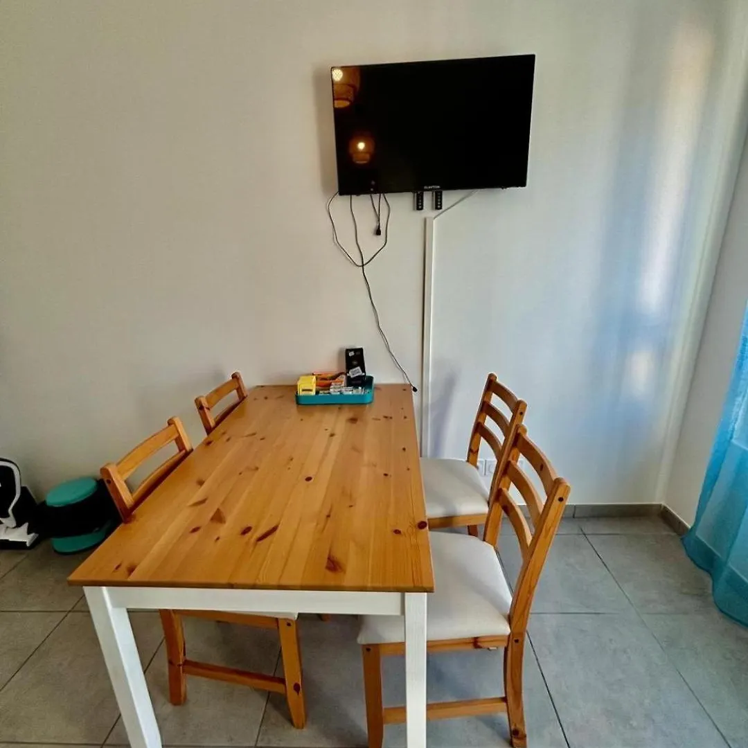 Apartment Studio Neuf, Metro, Residence Protegee Vénissieux Frankreich